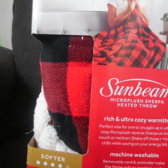 Sunbeam Microplush Heated Throw - Picture 3 of 3